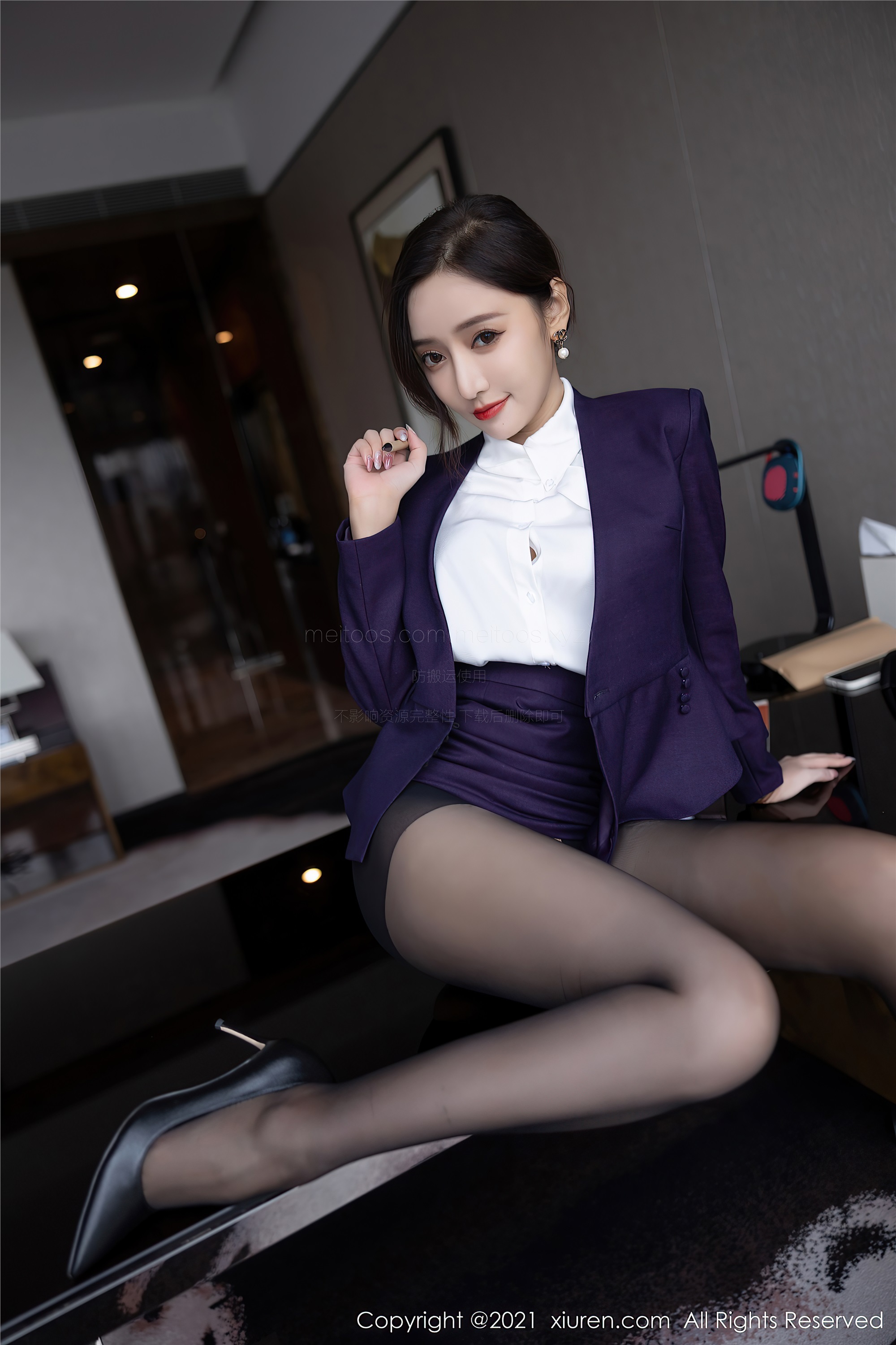 Xiuren秀人网 2021.11.08 NO.4184 王馨瑶yanni